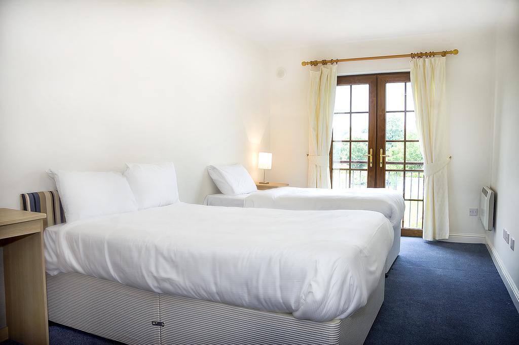 Lough Allen Hotel & Spa Drumshanbo Oda fotoğraf